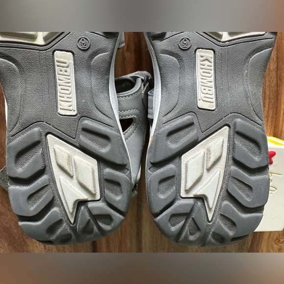 Khombu Women’s Outdoor Water Sandals SZ 9M Light Gray Blue Velcro straps hiking - Picture 11 of 13